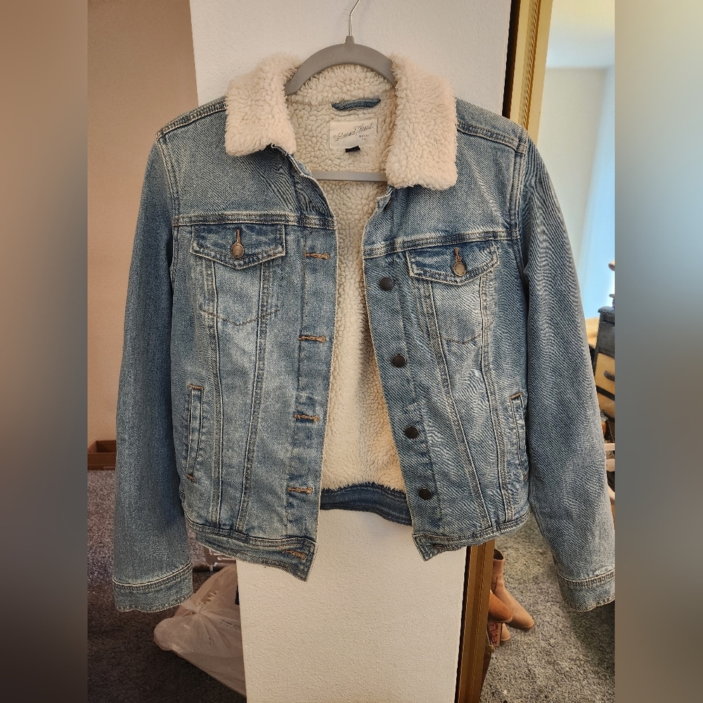 Universal Thread Denim Sherpa-Lined Jacket